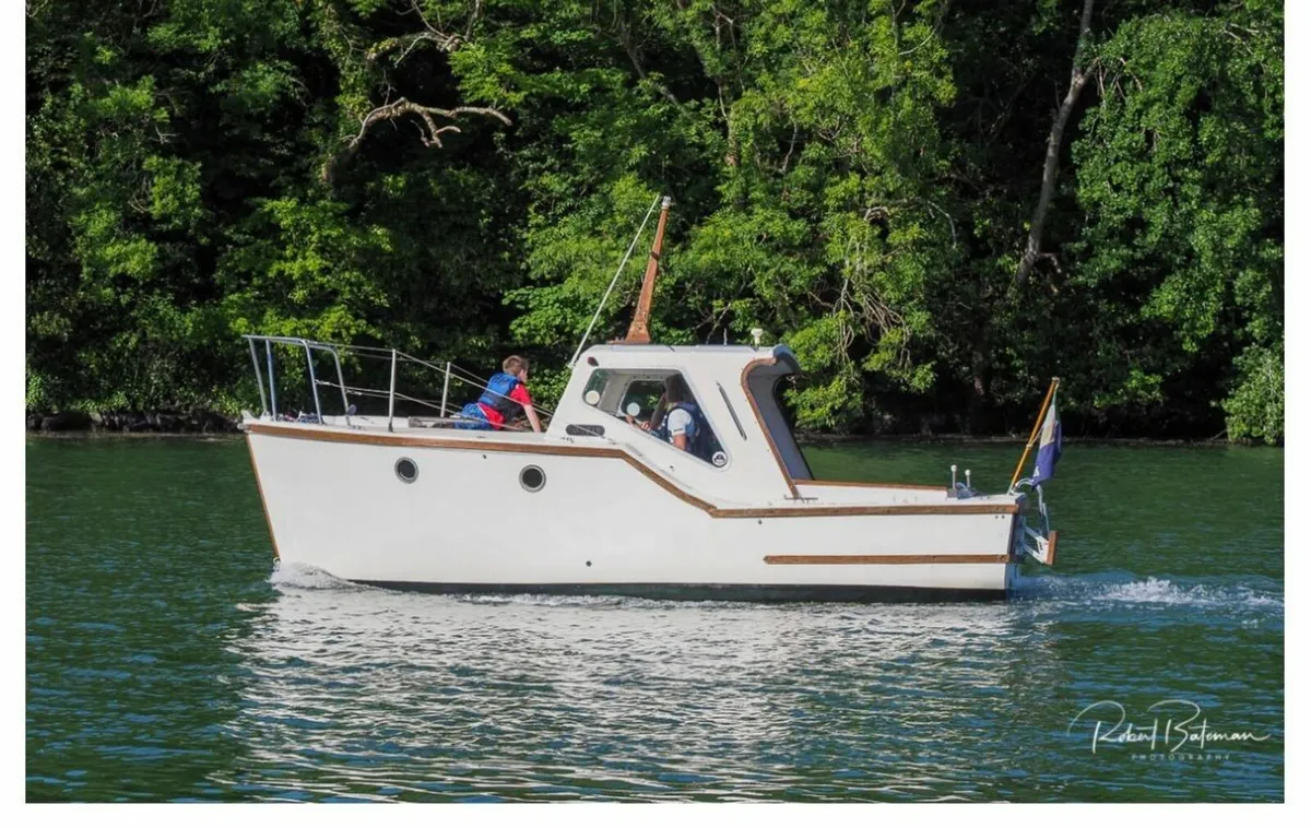 Colvic 20 Fisherman with inflatable dinghy - Image 1
