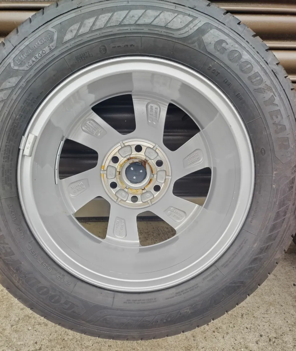 Ford Transit Custom Limited Genuine 16" Alloys - Image 4