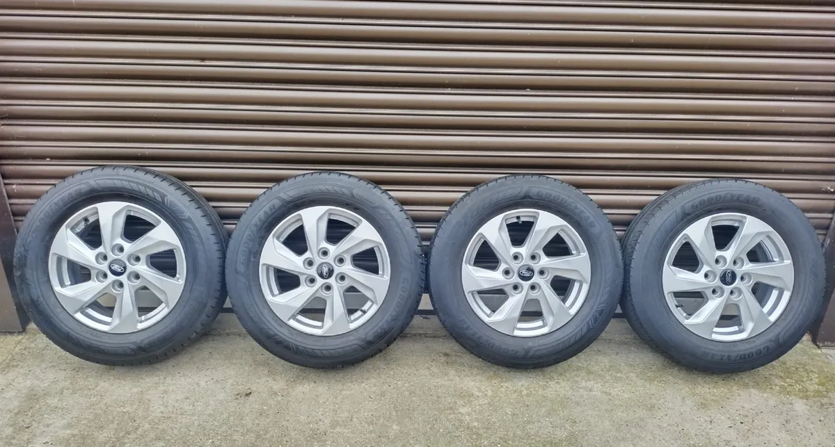 Ford Transit Custom Limited Genuine 16" Alloys - Image 3