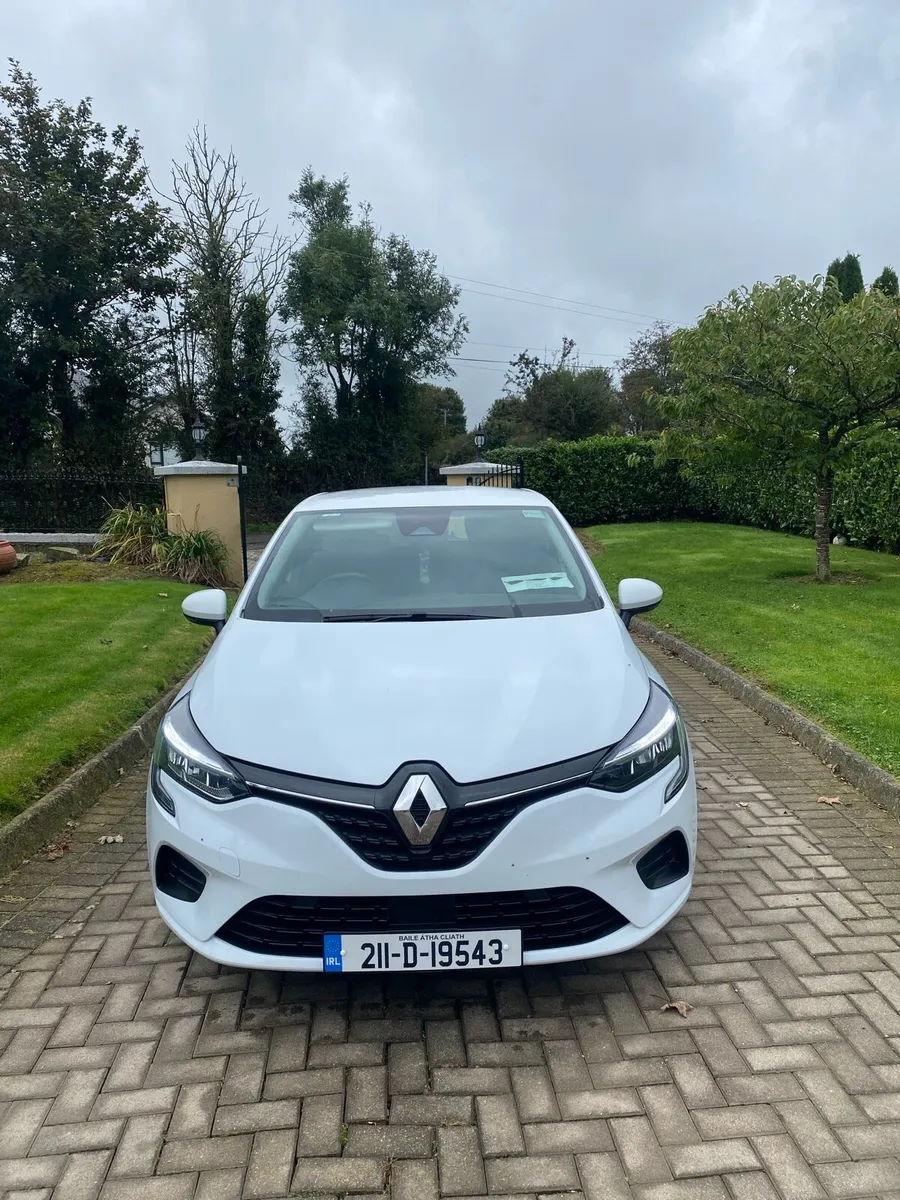 **PRICE DROP** Renault Clio 2021 - Image 2