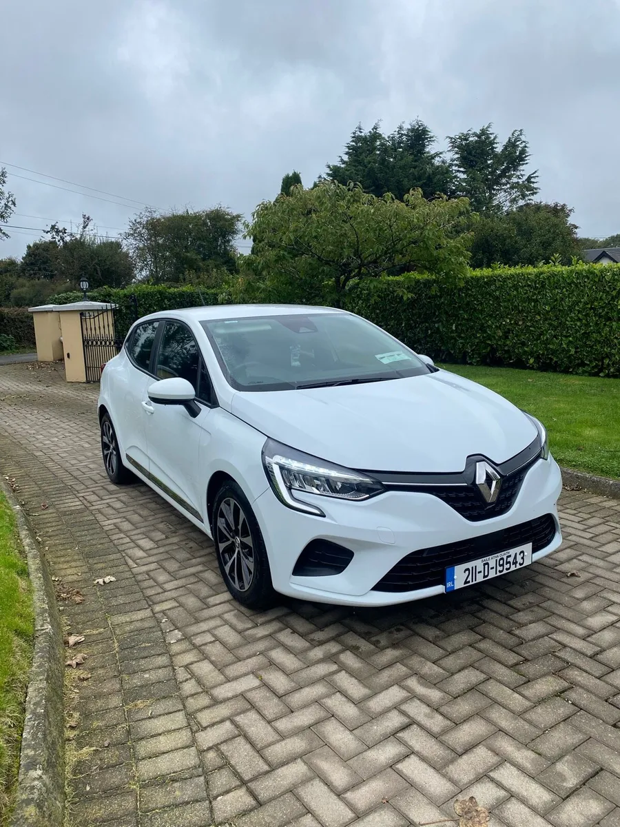 **PRICE DROP** Renault Clio 2021 - Image 3