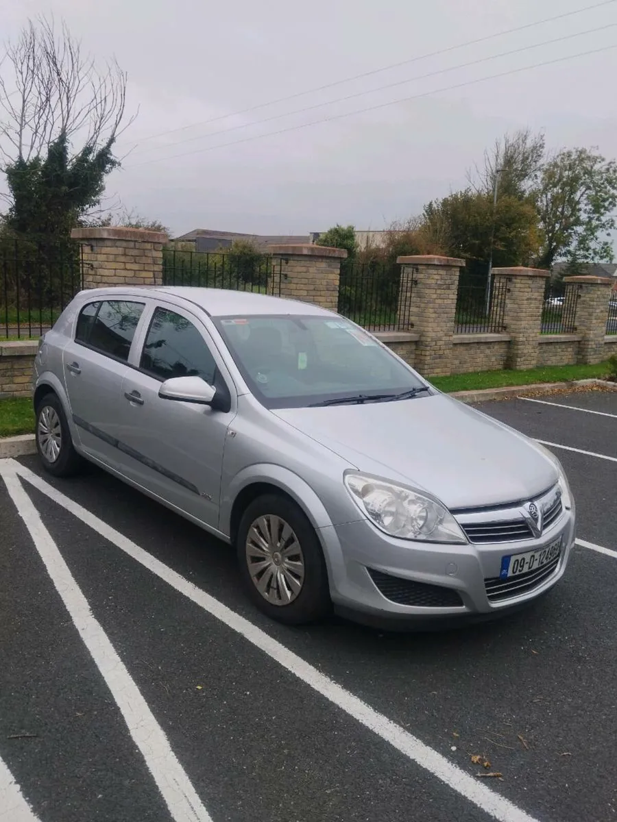 Vauxhall-astra2009 1.7 diesel manual 142321 miles - Image 1