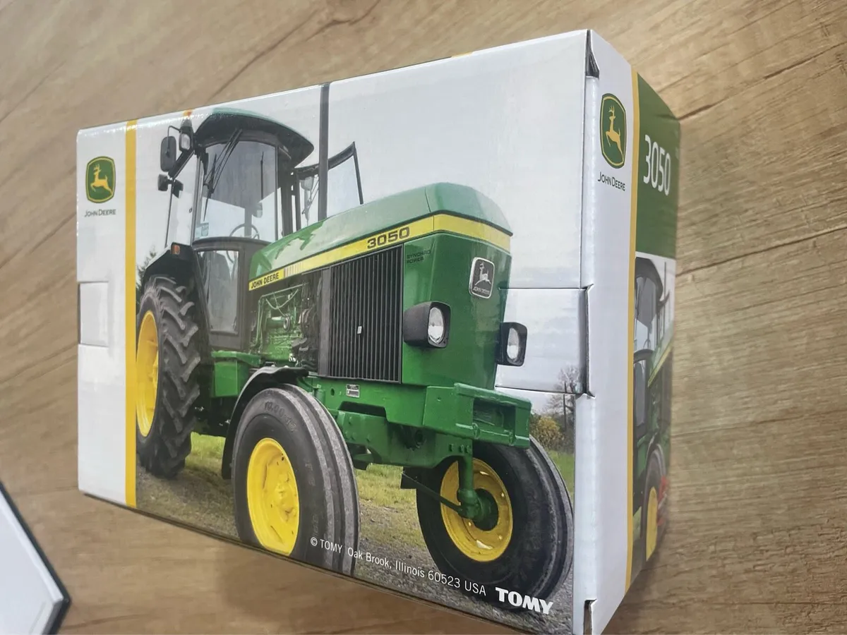 Britains John Deere 3050 - Image 2