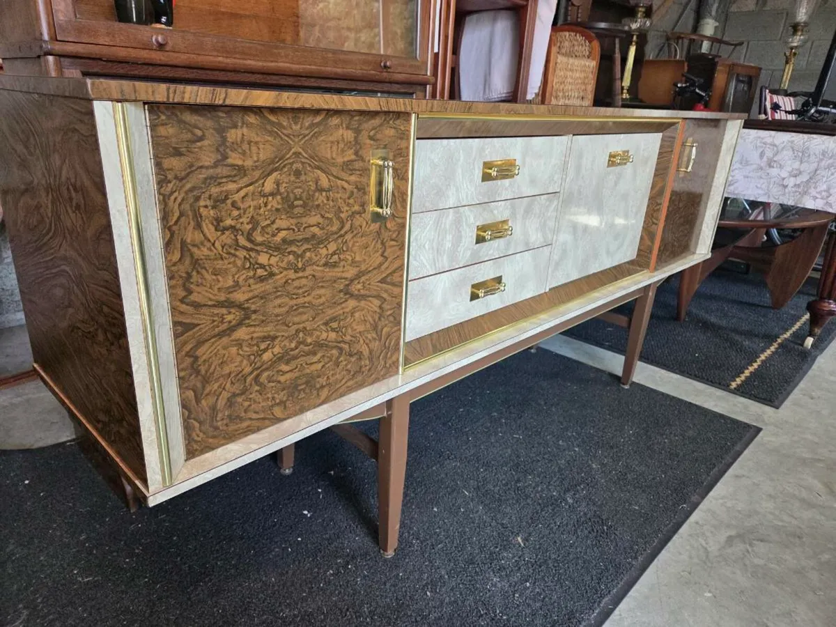 Mld century side bord . - Image 2