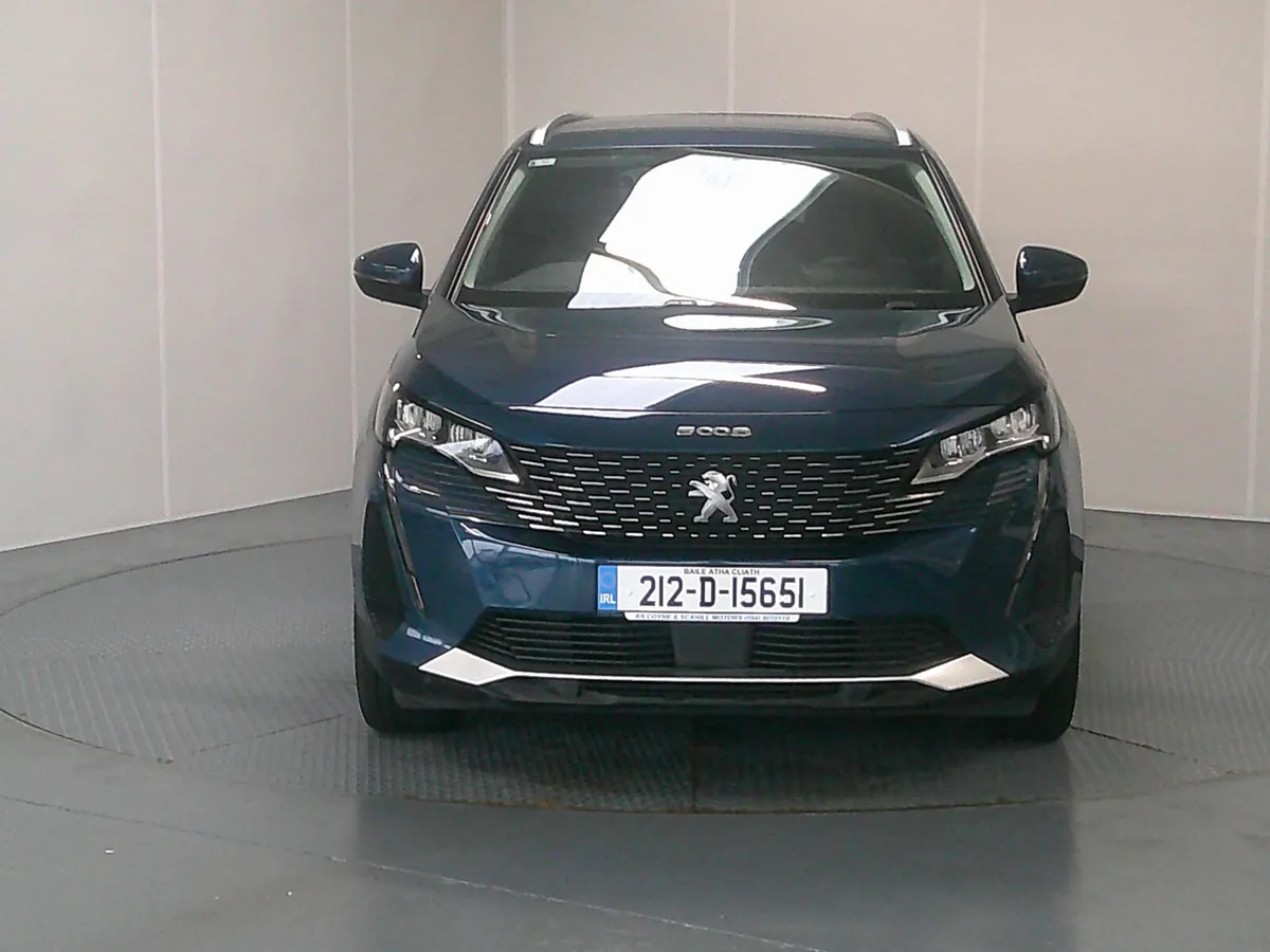Peugeot 5008 2021 - Image 2