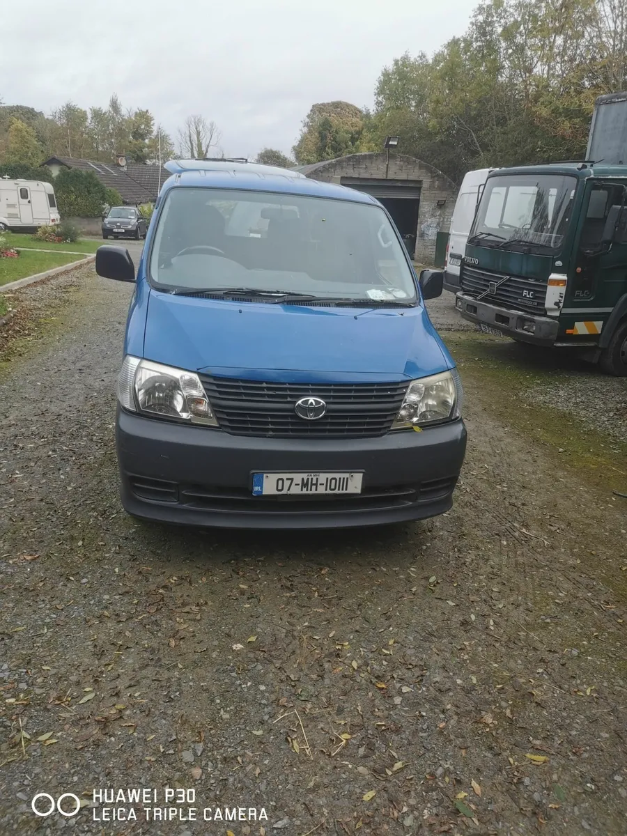 Toyota HiAce 2007 - Image 1