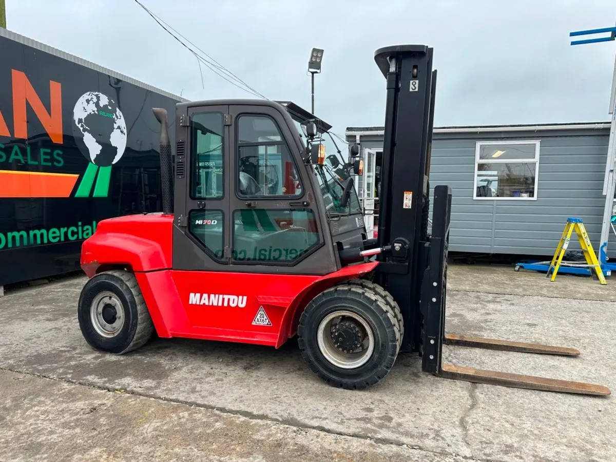 2019 MANITOU MI70D ... 7 TON FORKLIFT ...4,400 hrs - Image 3
