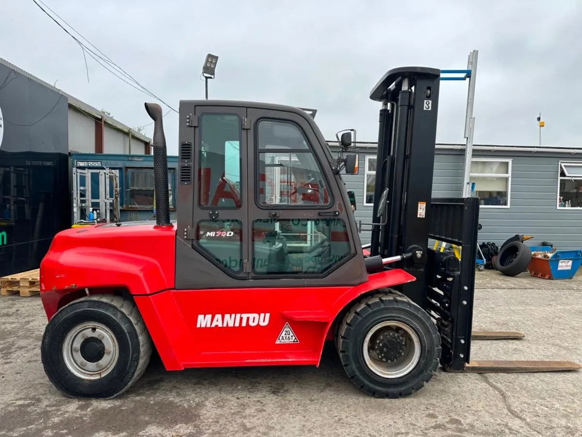 2019 MANITOU MI70D ... 7 TON FORKLIFT ...4,400 hrs - Image 4
