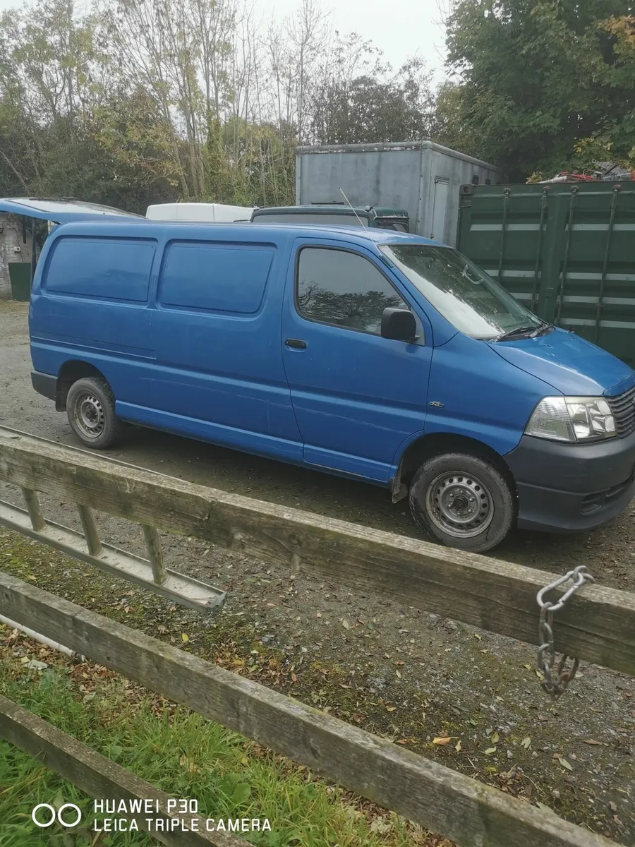 Toyota HiAce 2007 - Image 4
