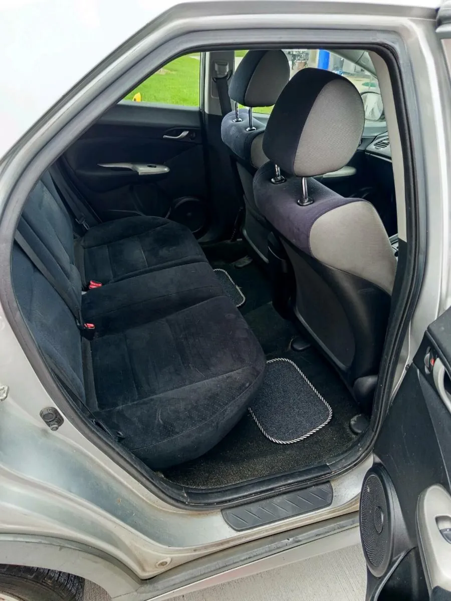 Honda civic 2008 - Image 4