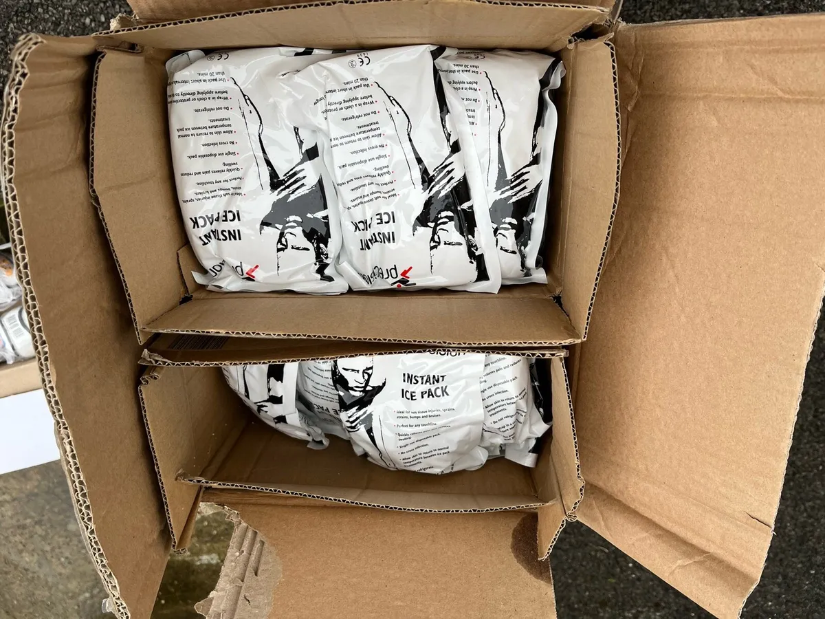 Hurling balls, ice packs - Image 3