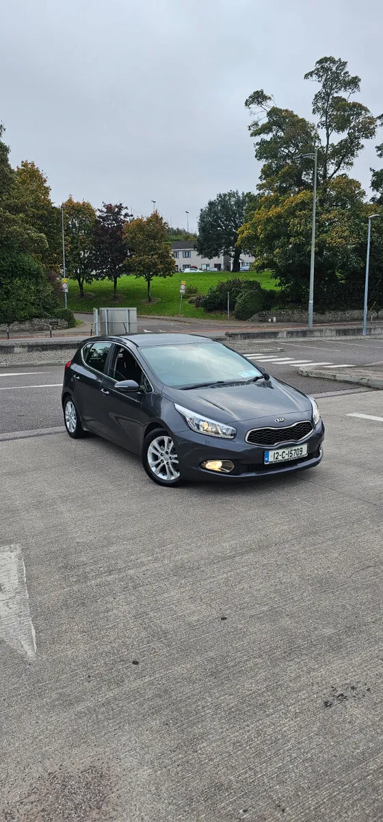 Kia Ceed 2012 ONE OWNER NEW CLUTCH - Image 1