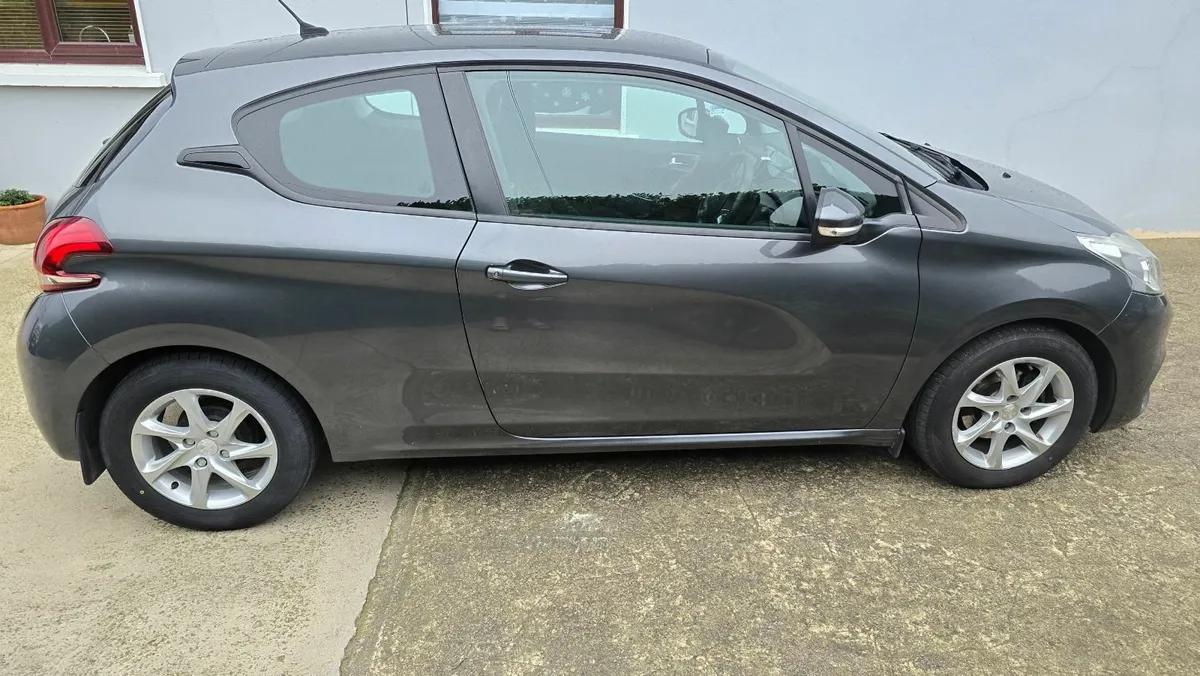 Peugeot 208 NCT 08/2026 - Image 4
