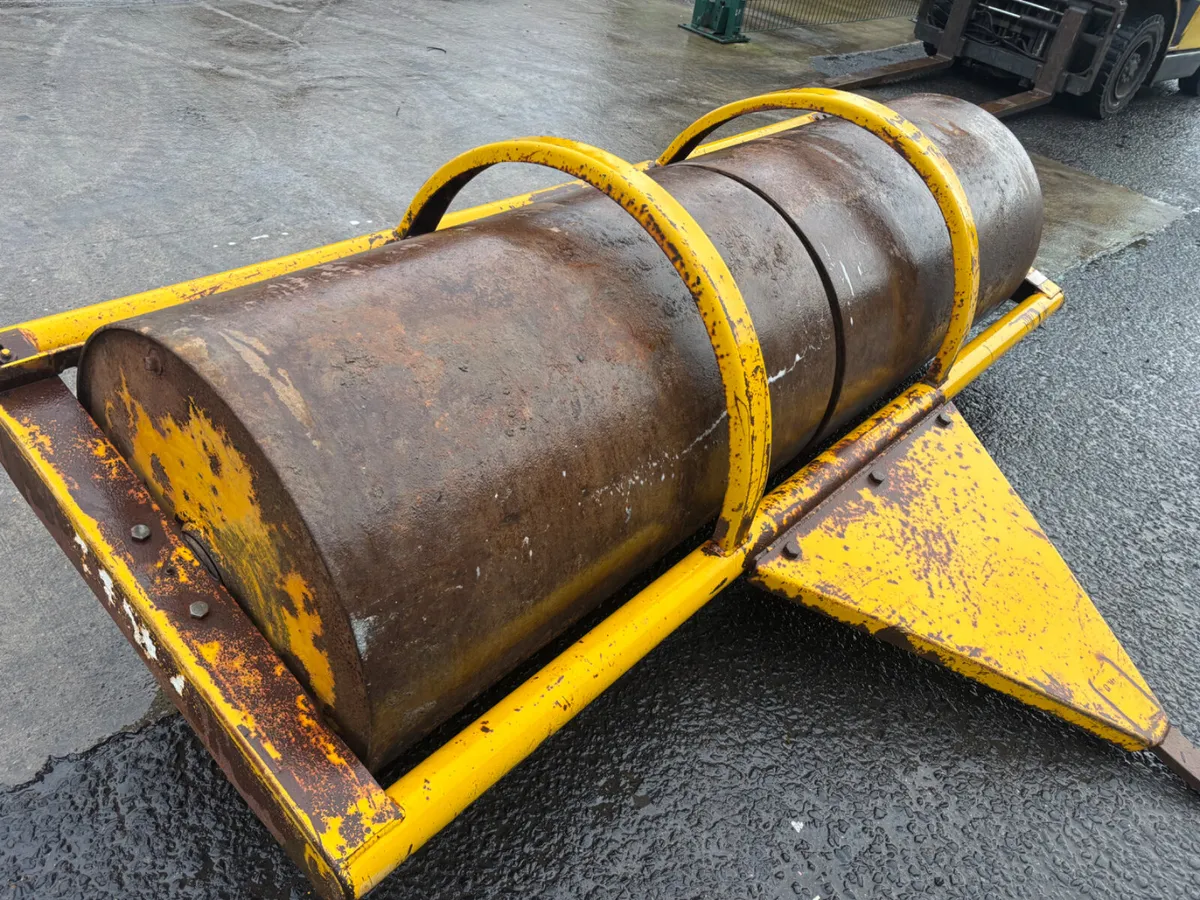 Grays 8Ft Roller - Image 3