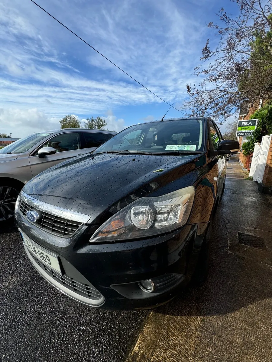Ford Focus 2011 - Image 2