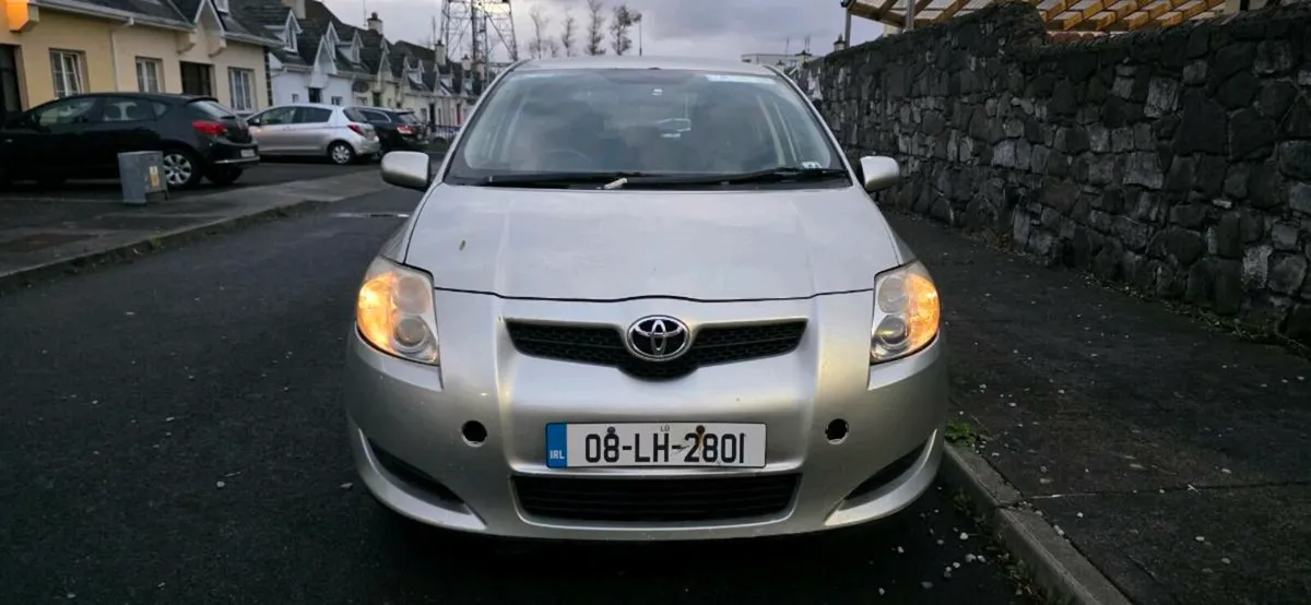 Toyota Auris 1.4 D4D Terra 2008 - Image 2