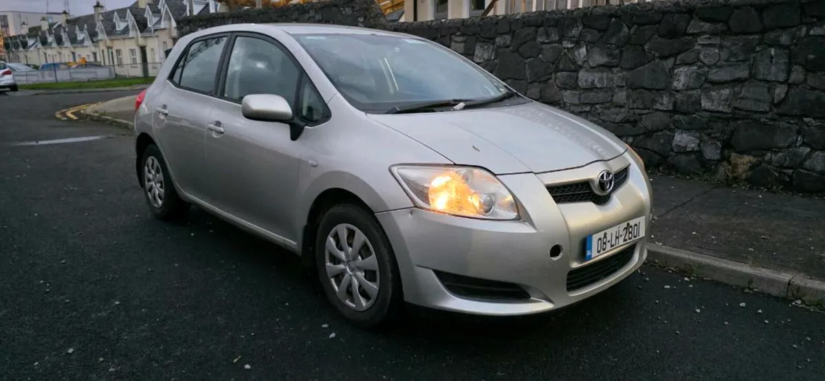 Toyota Auris 1.4 D4D Terra 2008 - Image 3
