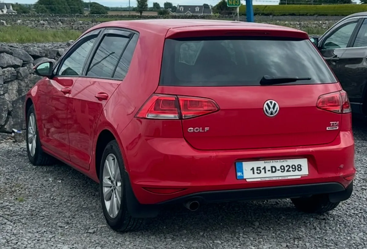 🚗 FOR SALE: 2015 Volkswagen Golf 1.6 TDI – Red 🚗 - Image 2