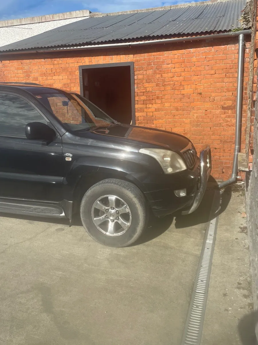 Toyota Lancruiser - Image 3