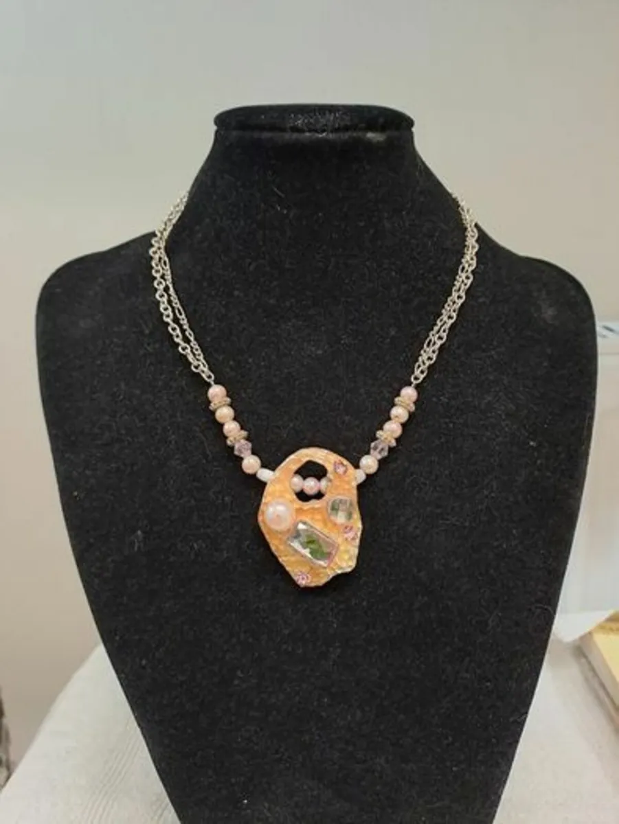 Orange and pink Necklace - Image 1