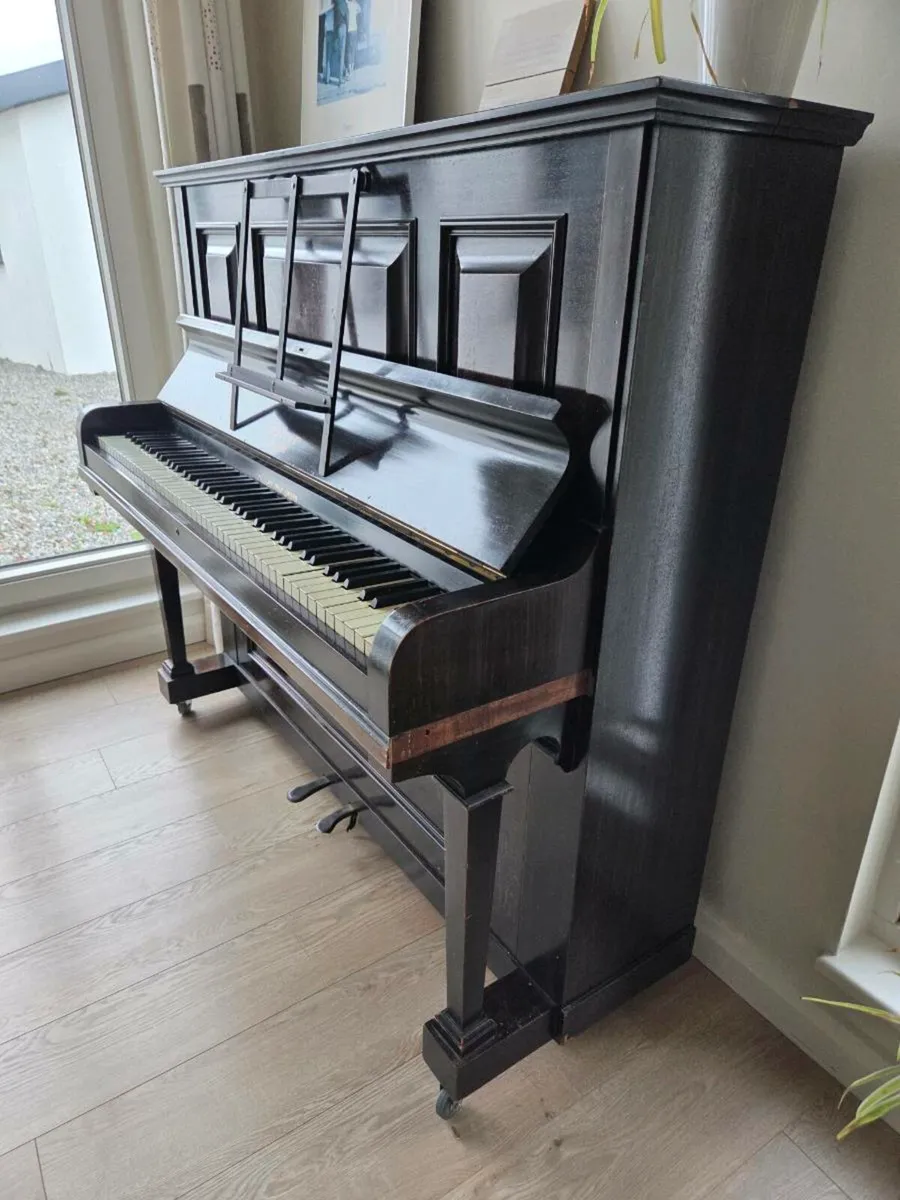 Piano - Image 3