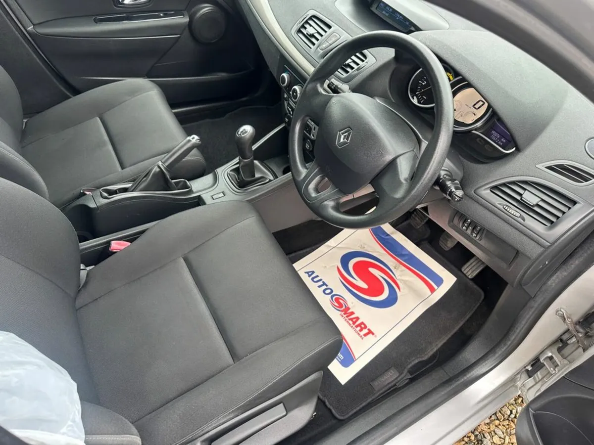 Renault Megane 1.5 5 DCI 90 Expression €6990 - Image 2