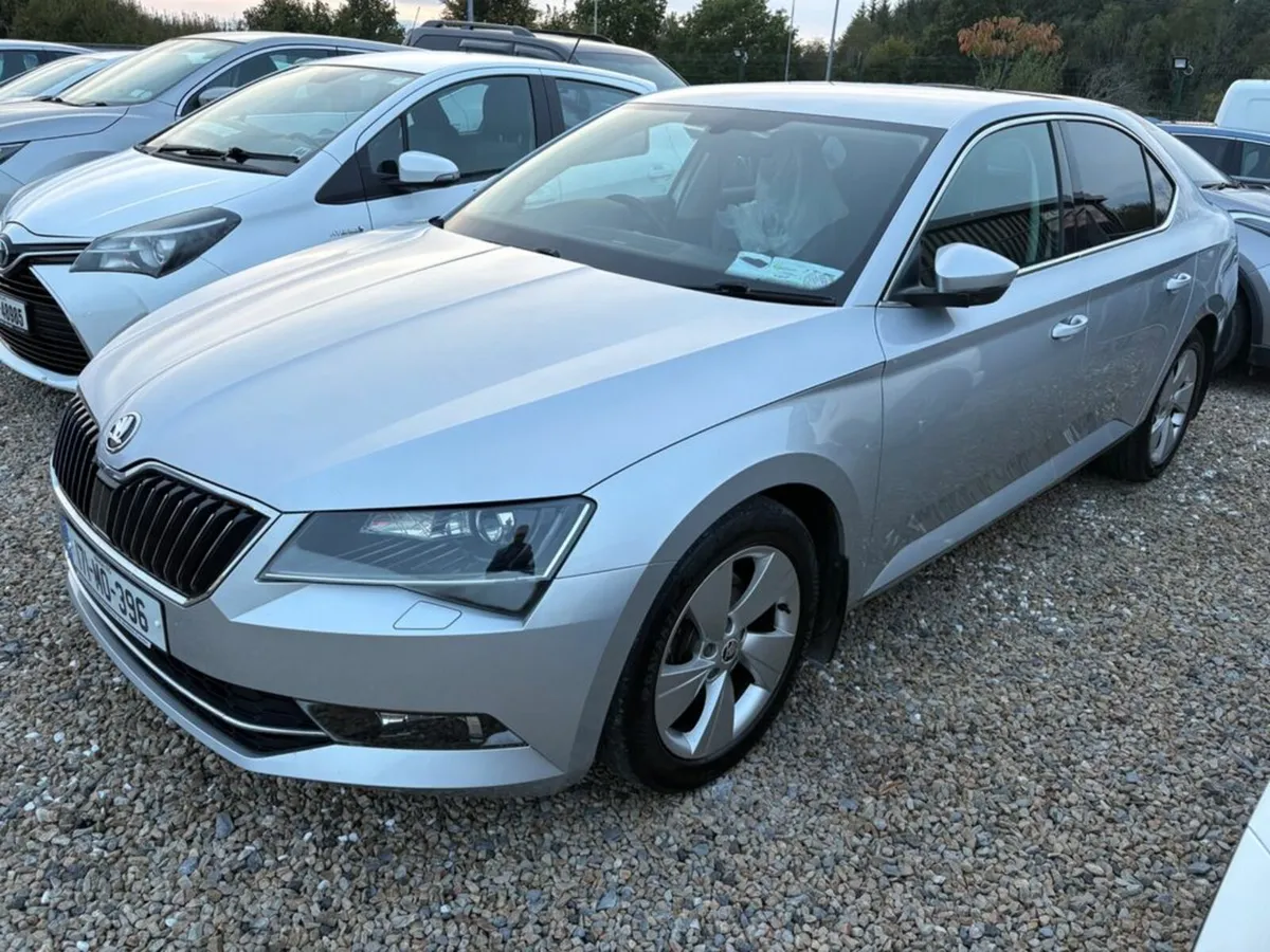 Skoda Superb 1.6 TDI 120 Ambition 180Km - Image 3