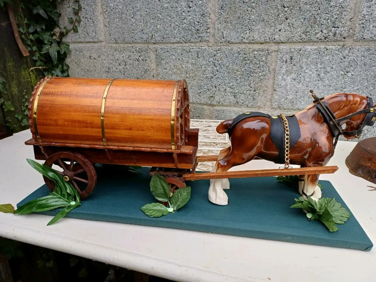 Vintage Handmade Caravan & Horse - Image 2