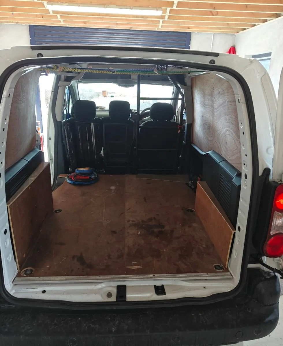 182 Citroen Berlingo low mileage - Image 4