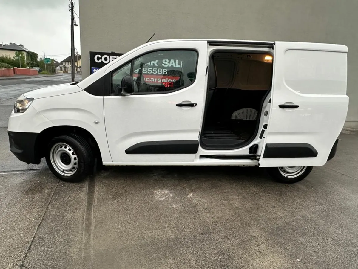 Toyota Proace 1.5D 102 GX SWB - €13999 Plus Vat - Image 2
