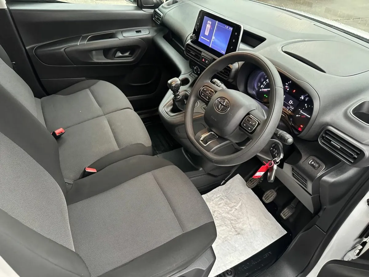 Toyota Proace 1.5D 102 GX SWB - €13999 Plus Vat - Image 3