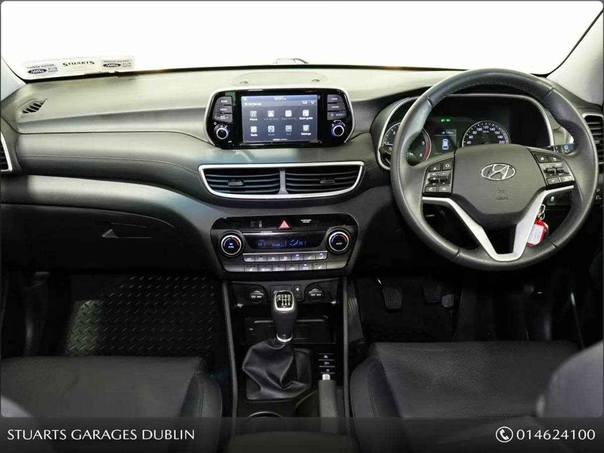 Hyundai Tucson ix35 Executive 5DR - ** Low Kilomet - Image 4
