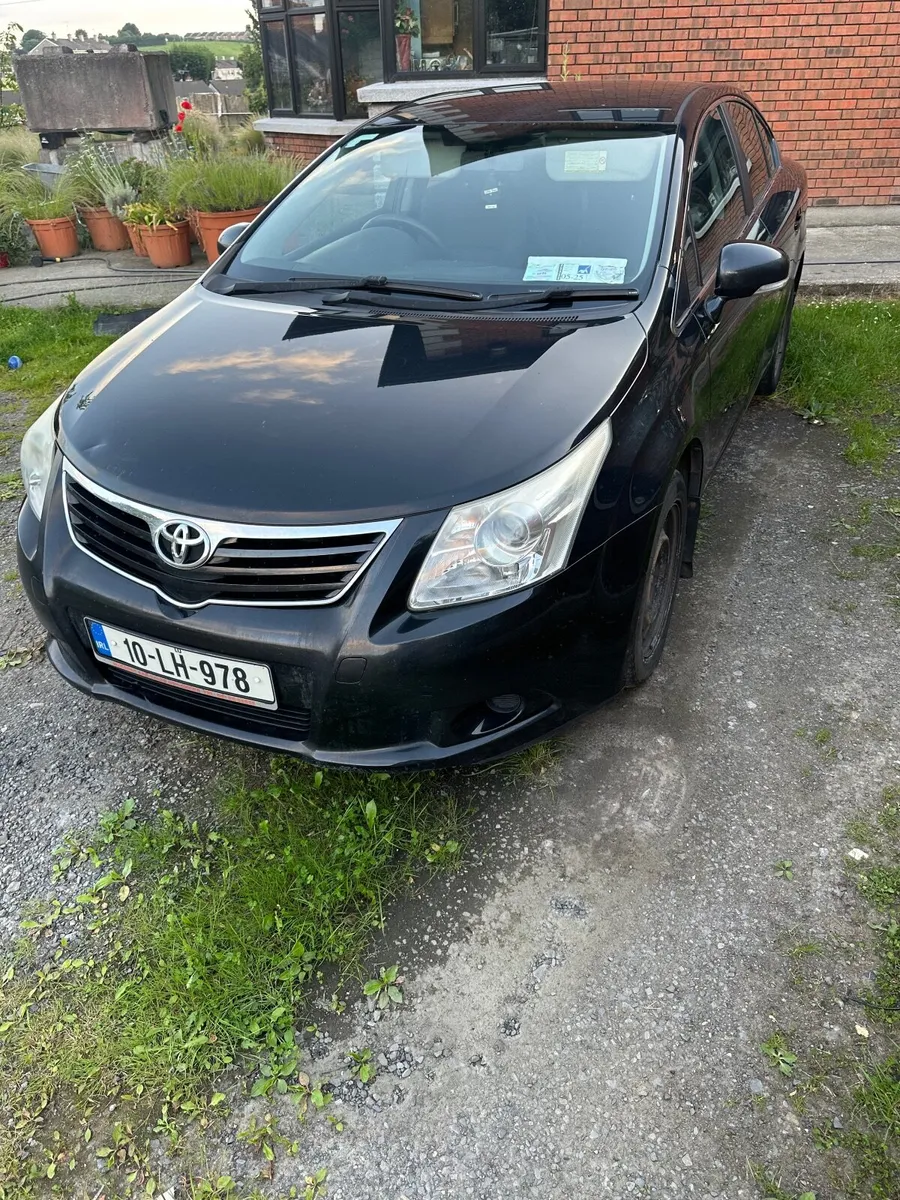 Toyota Avensis NG 2.0 D4D Terra 4 dr 2010 - Image 2
