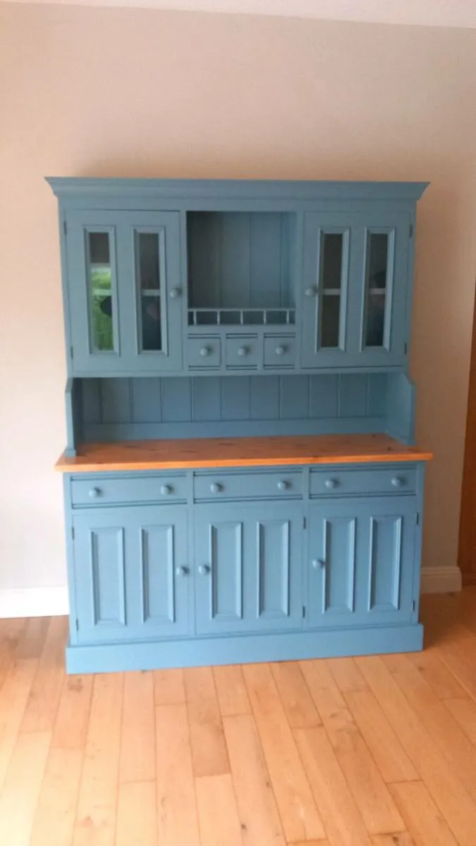 Dresser - Image 2