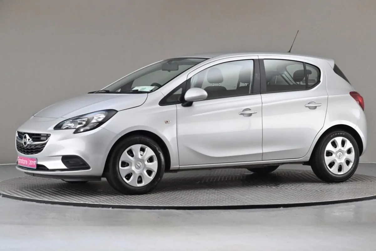 Opel Corsa E 1.4 75bhp 5spd  1 Year Warranty Full - Image 4