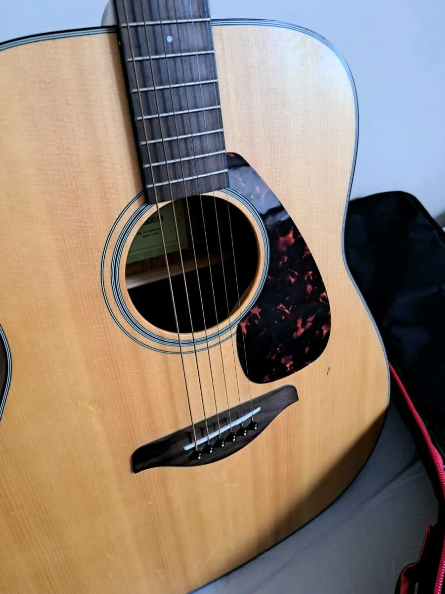 Acoustic Guitar - Image 3