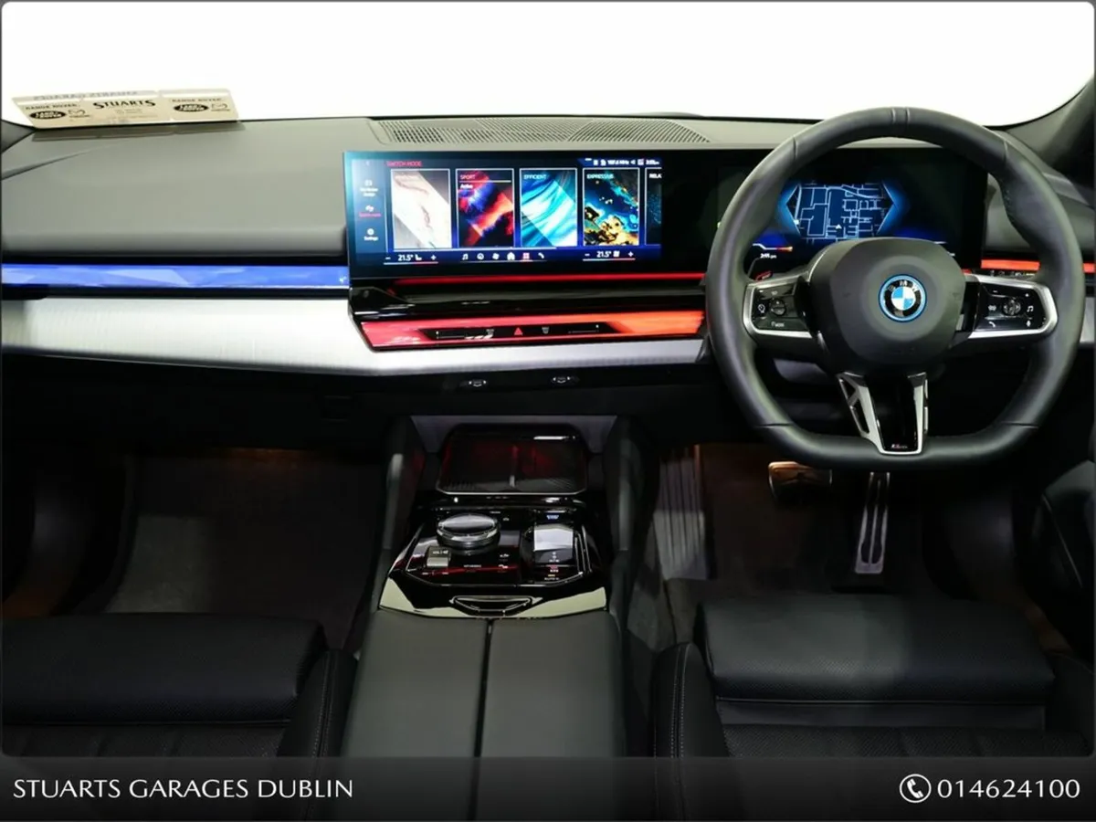 BMW i5 **COMFORT PACK AND PANORAMIC SUNROOF** 570K - Image 4