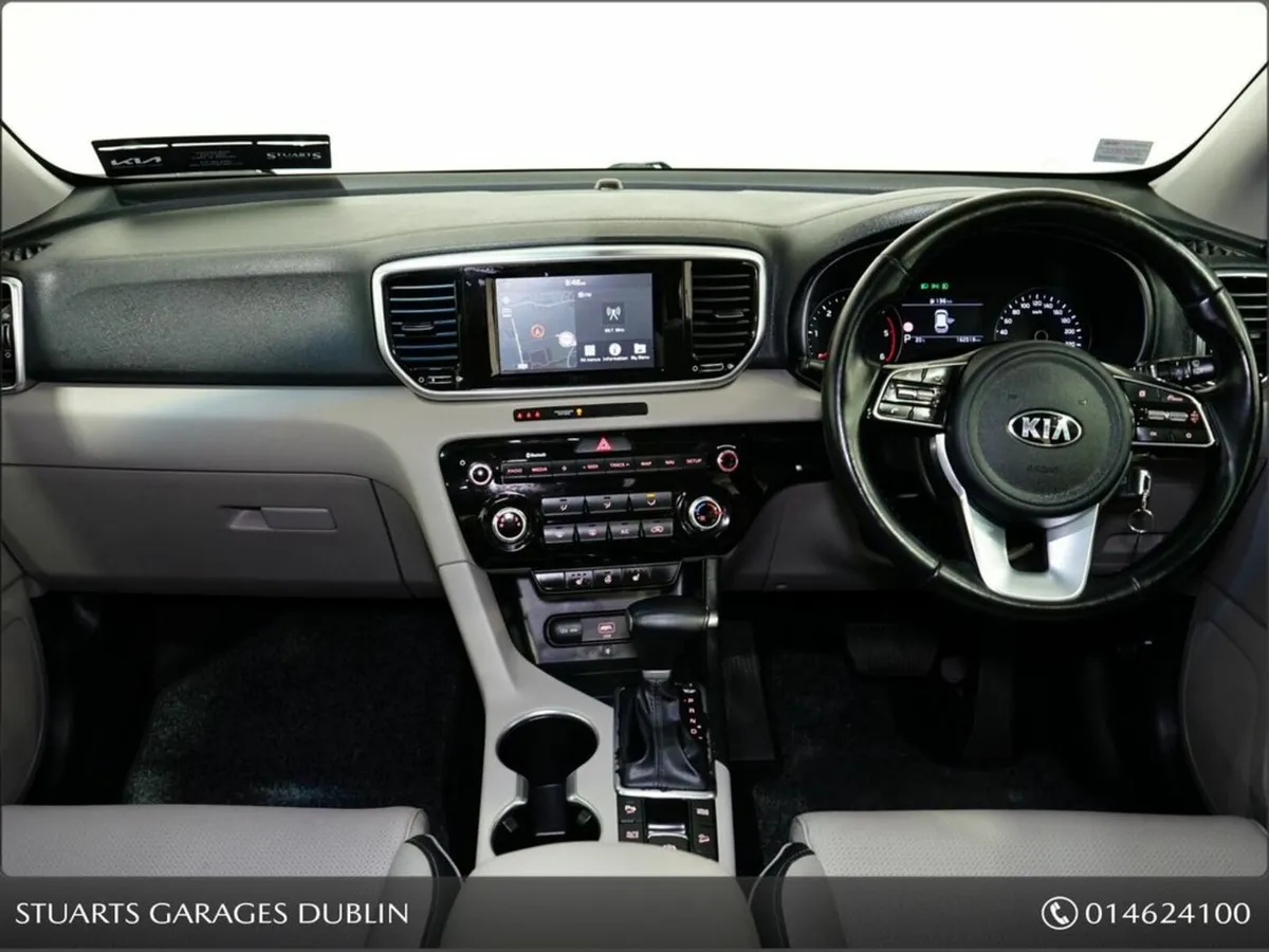 Kia Sportage K3 5DR Auto - Electric , leather and - Image 4