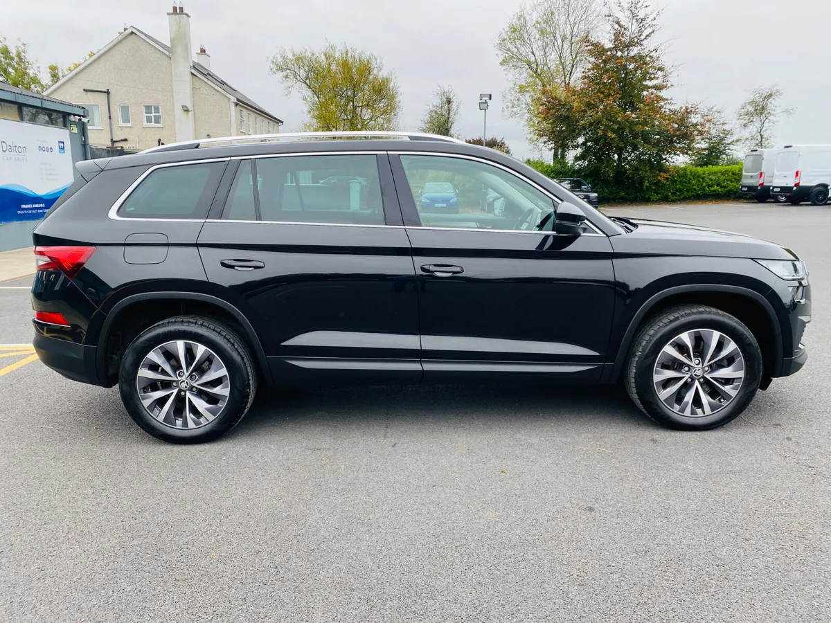 SKODA KODIAQ AMBITION 2.0 TDI AUTO 2022 (221) - Image 4