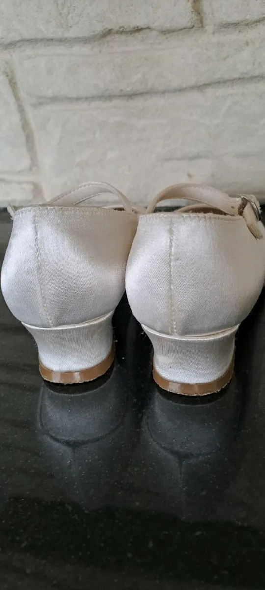 Girls occasion shoes - Image 1