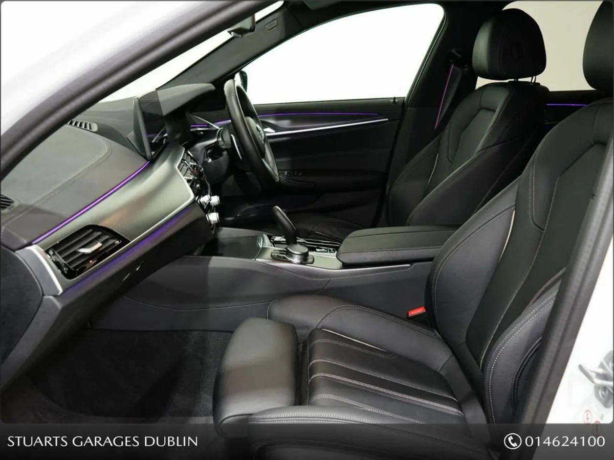 BMW 5-Series GREAT SPEC 520D TOURING, ALPINE WHITE - Image 3