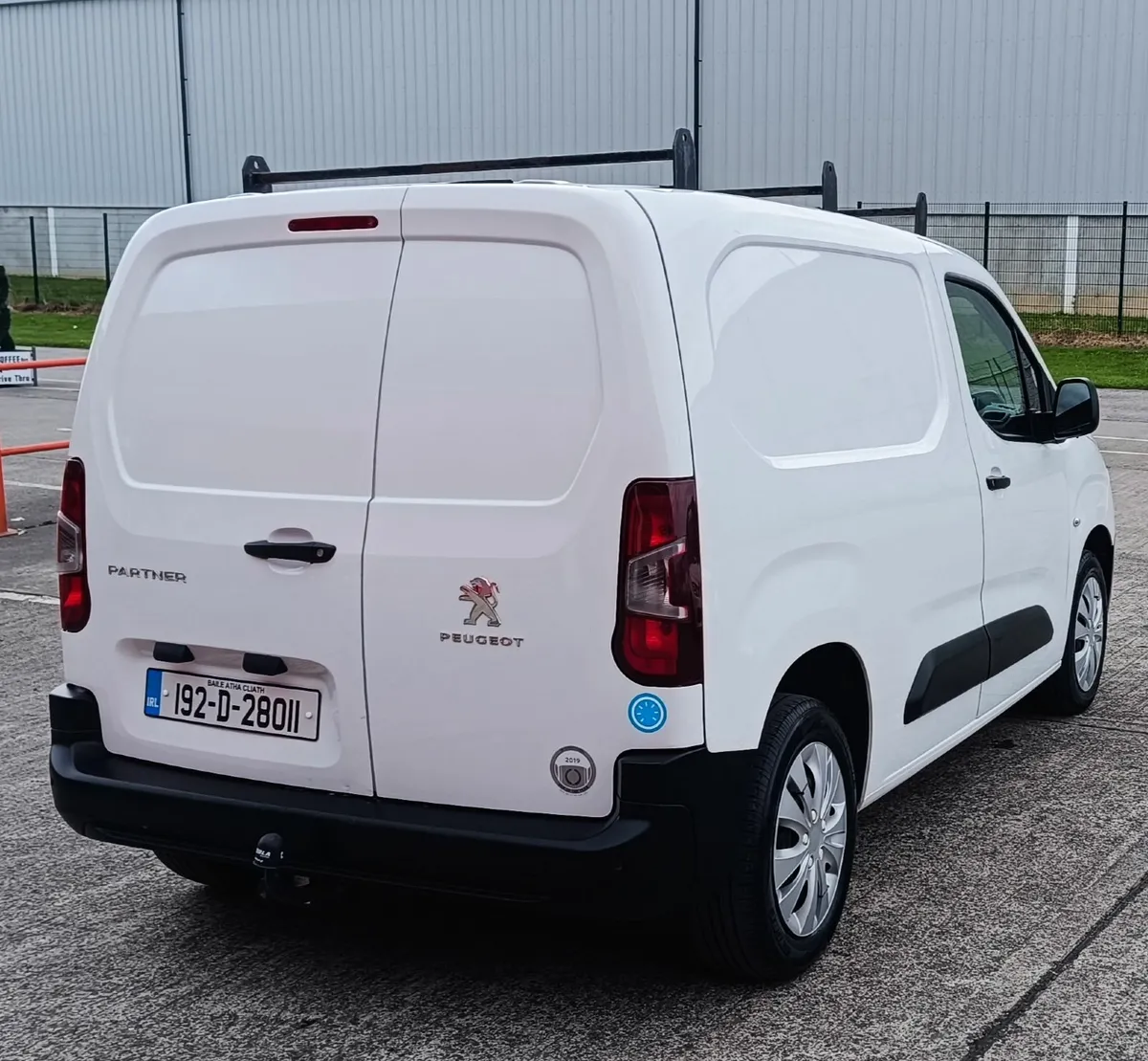 Peugeot Partner 2019 (no vat) - Image 2