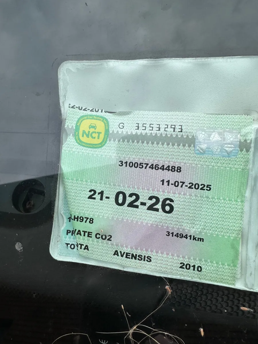 Toyota Avensis NG 2.0 D4D Terra 4 dr 2010 - Image 2