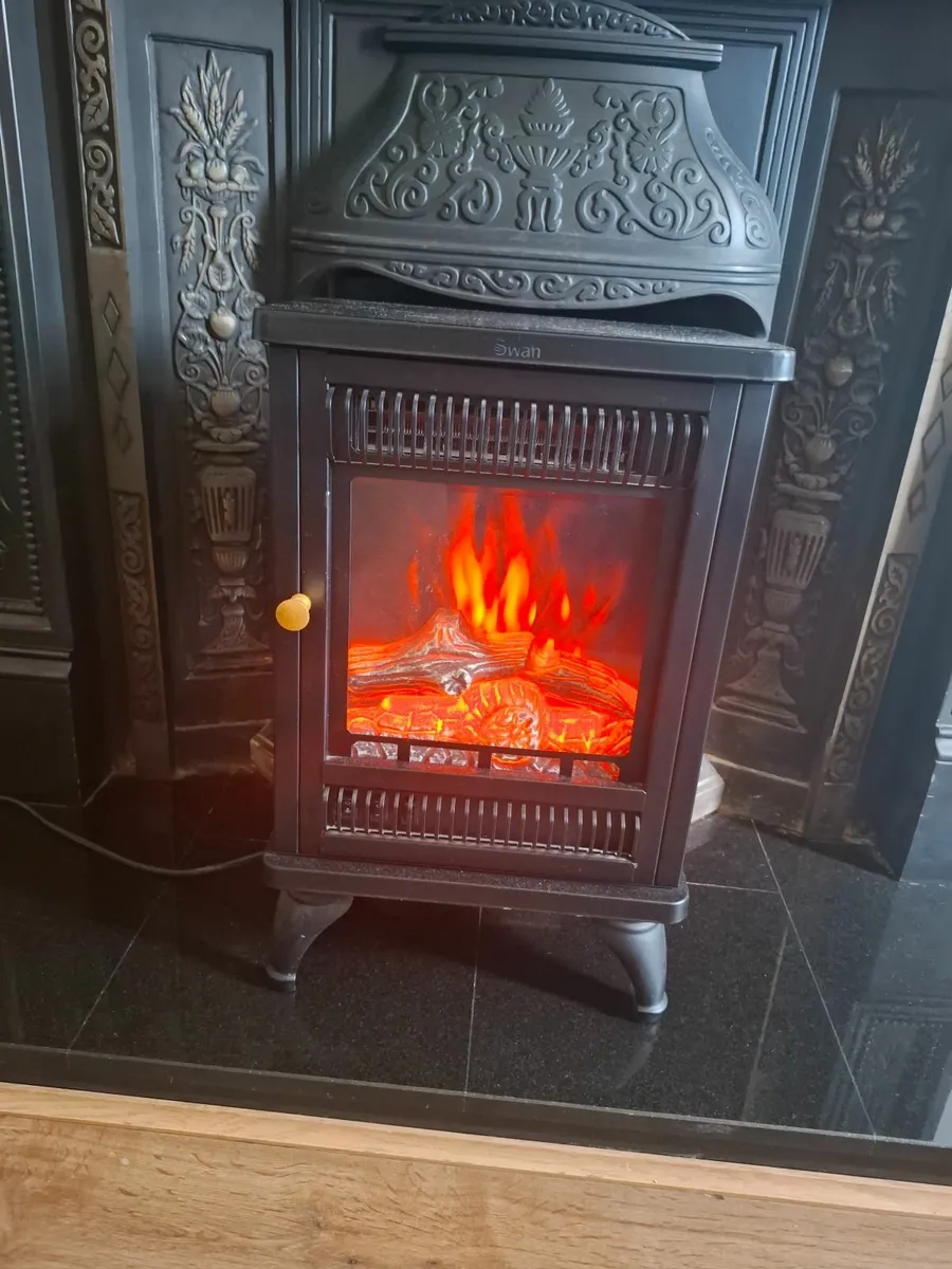Swan Electric Heater - Image 1