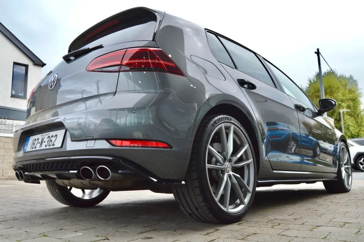 Volkswagen Golf R 2.0 TSI 5DR 310HP 4M R Dsg  1 O - Image 3