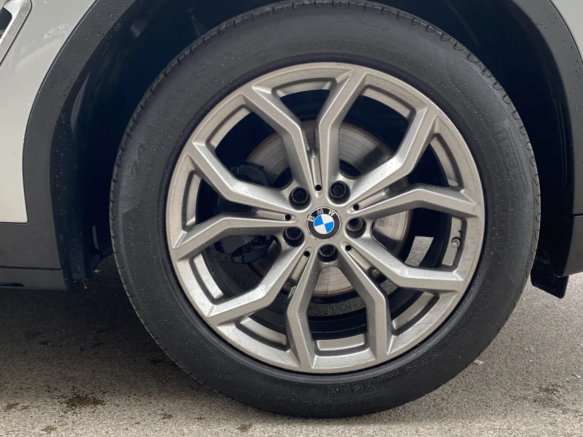 BMW X3 xDrive20d SE Auto X Line * Pan Roof* - Image 4