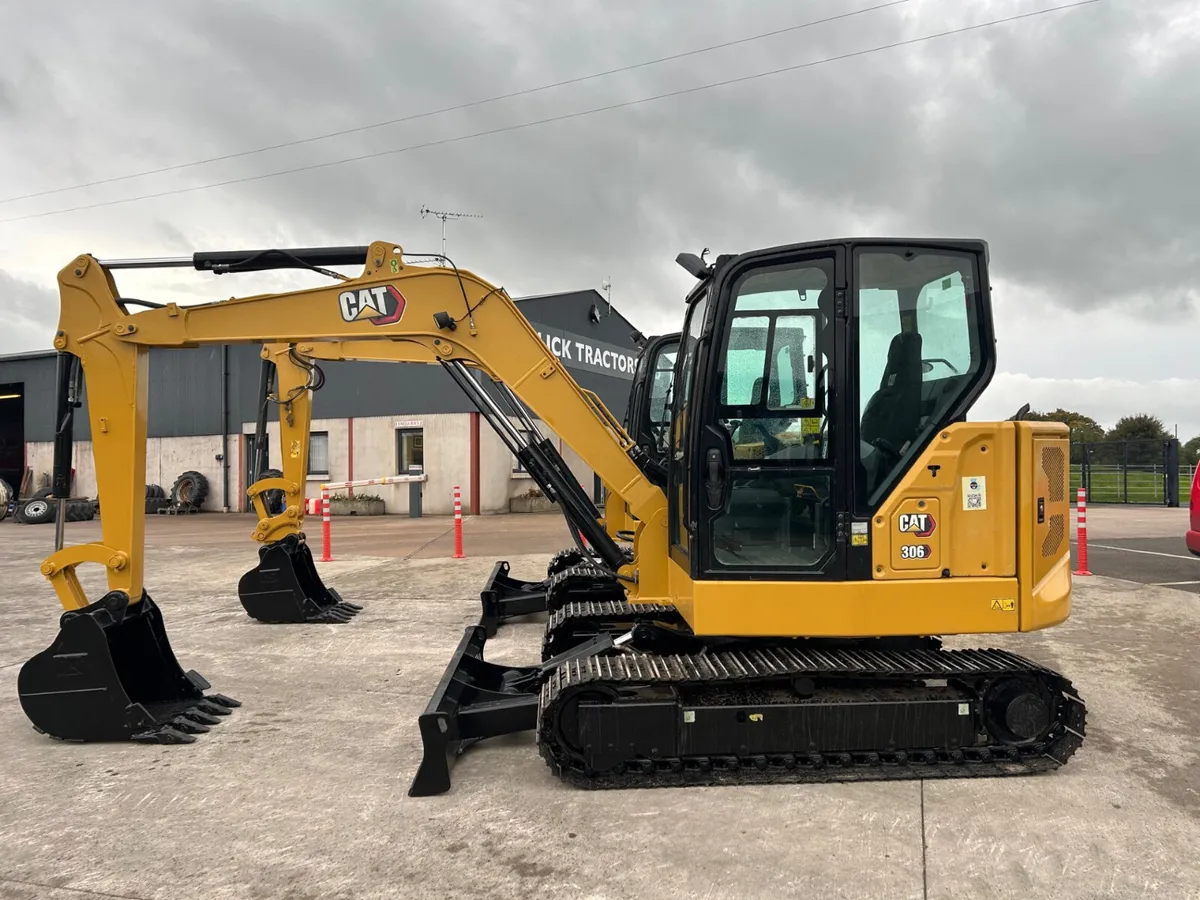x2 2022 CAT 306 😍 - Image 3