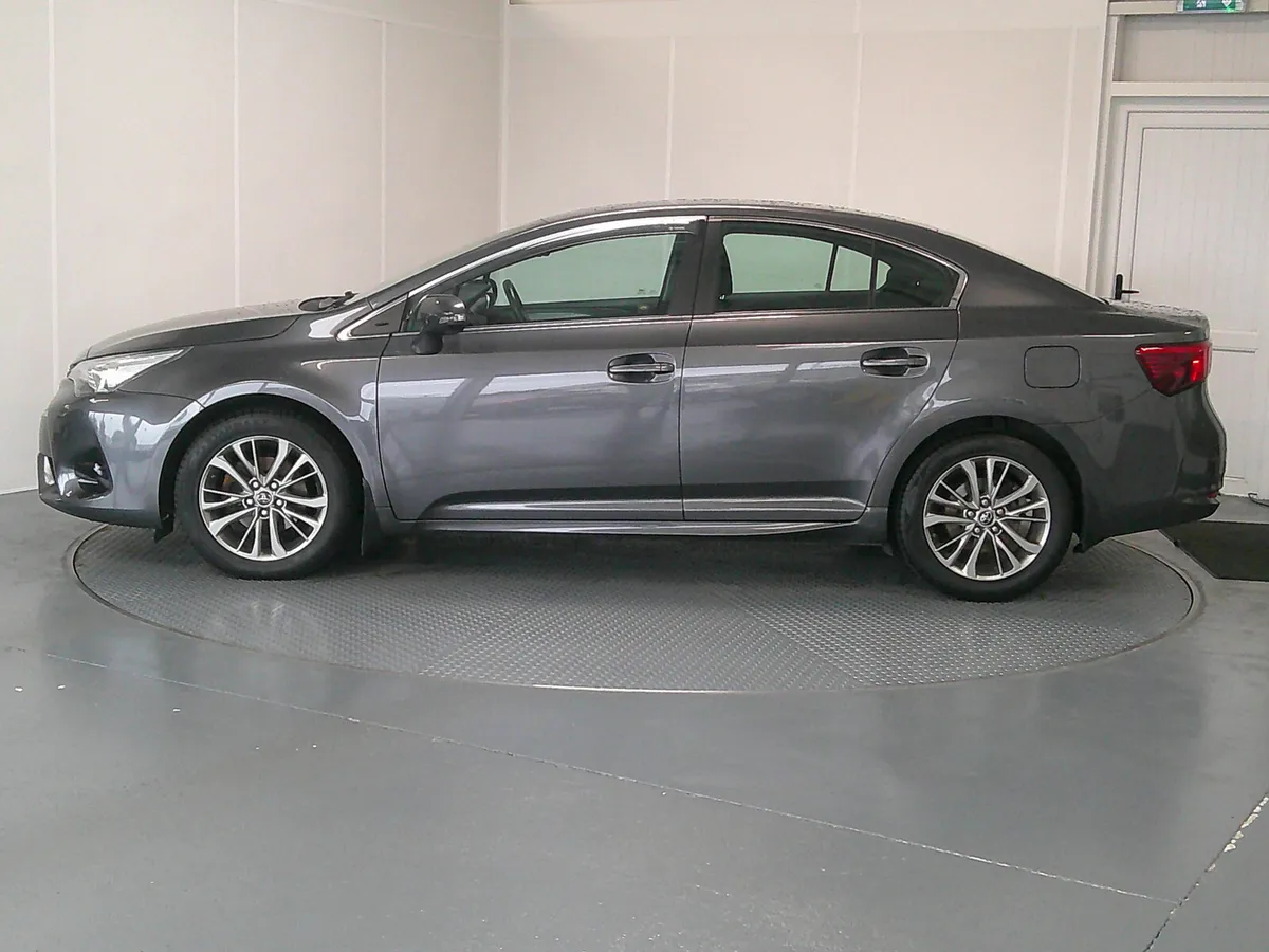 Toyota Avensis 2016 - Image 4