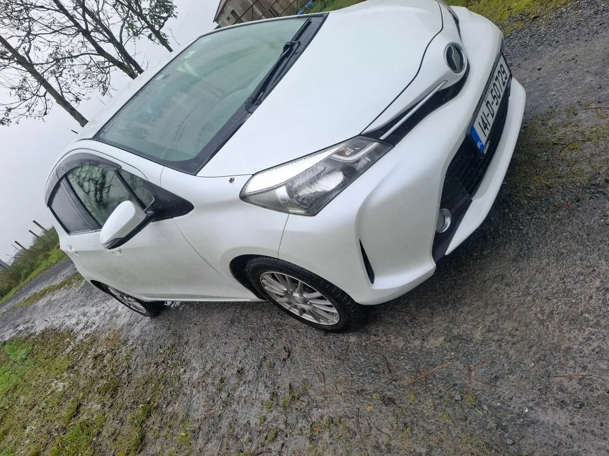 Toyota Vitz 2014 - Image 3