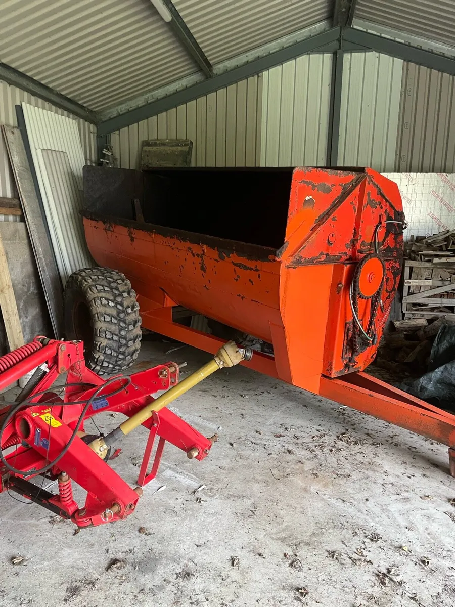 Abbey 2090 dung spreader - Image 2
